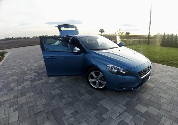 Volvo V40 cena 38900 przebieg: 171000, rok produkcji 2015 z Strzelce Opolskie małe 781